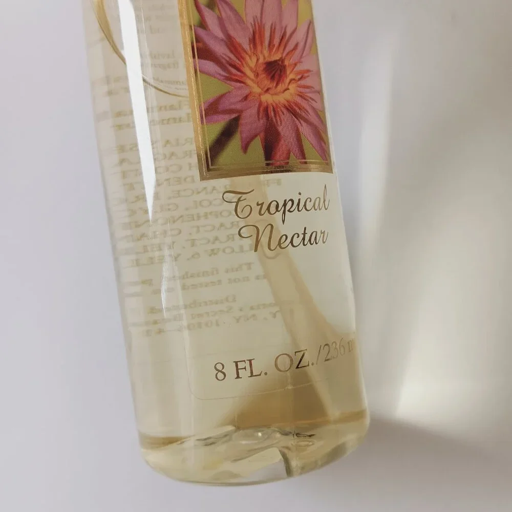 Victoria's Secret Garden Tropical Nectar Fragrant Body Splash 8 FL. OZ/236 mL